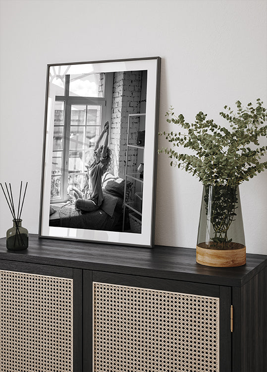 Morning Relaxation by the Window Plakat - Posterbox.dk