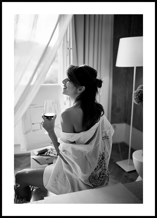 Woman Relaxing with Wine Plakat - Posterbox.dk