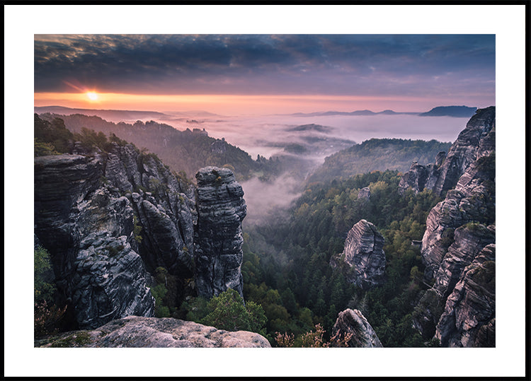 Sonnenaufgang auf den Felsen